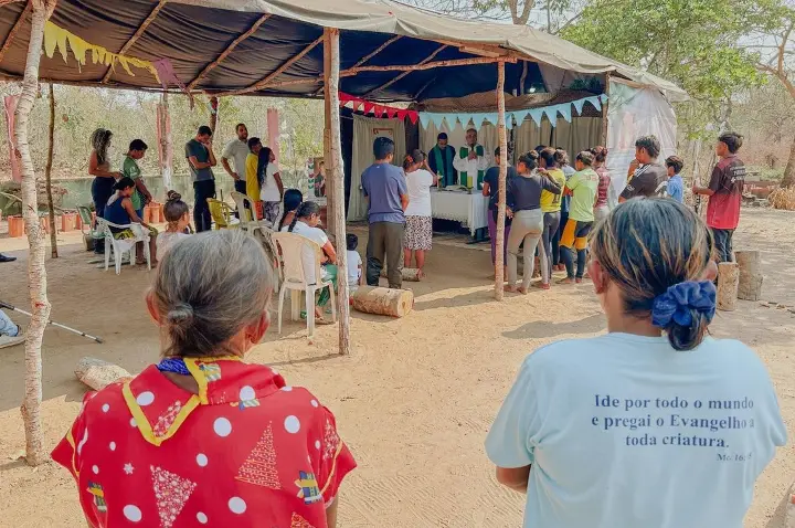 Alunos do UNIFACC - SEDAC Realizam visita missionária ao povo Warao - MT