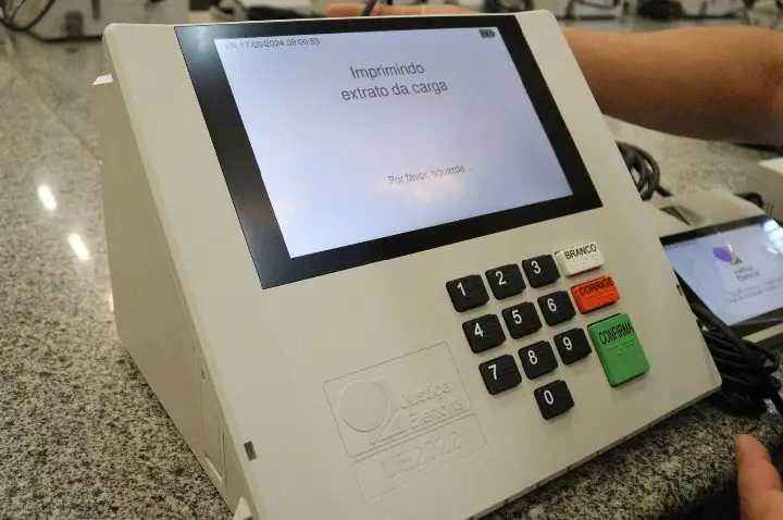 Eleitor(a) deve se atentar ao horário de votação e se preparar previamente