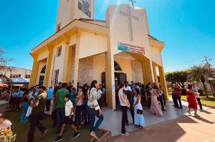 Festa de Santo Agostinho reúne fé, devoção e partilha em Juína