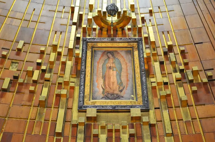 Imagem peregrina de Nossa Senhora de Guadalupe vem ao Brasil para evento em Goiânia