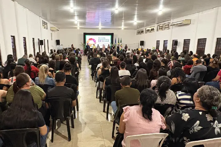 Jornada Pedagógica abre ano letivo e destaca importância dos profissionais da educação em Juína