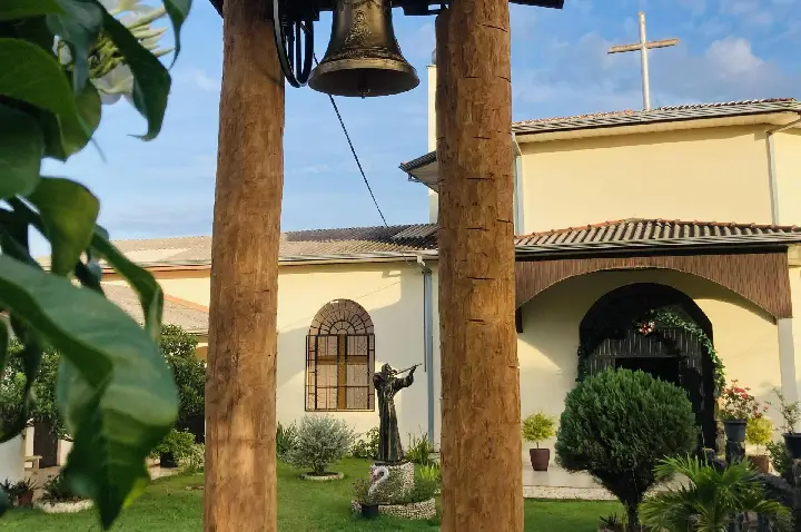 Mosteiro celebra Novena de São Francisco e prepara festa pelos 23 anos de fundação