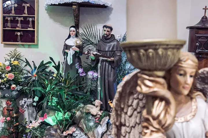 Mosteiro São Francisco e Santa Clara, celebra a Festa do Padroeiro e os 23 Anos em Juína