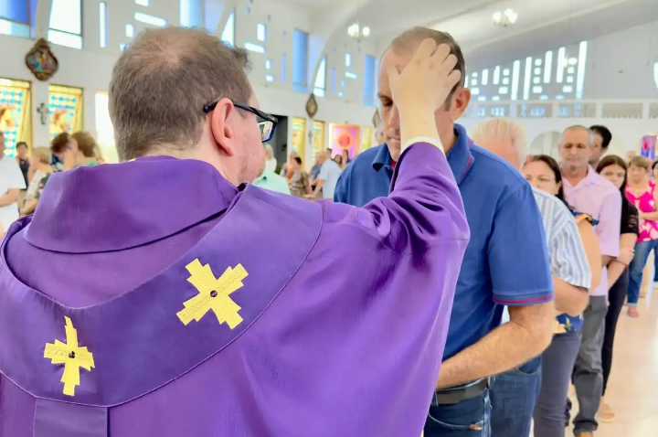 Quarta-feira de Cinzas marca início da Quaresma para a Igreja Católica