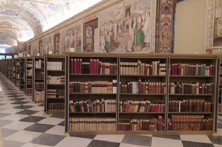 Santa Sé e outras bibliotecas católicas digitalizam coleções para torna-las acessíveis