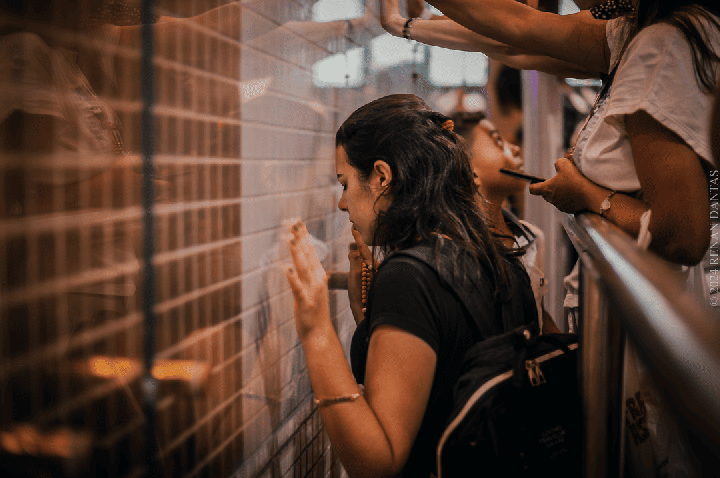Sob o Manto da Mãe Aparecida: a Fé Que Move o Povo Brasileiro
