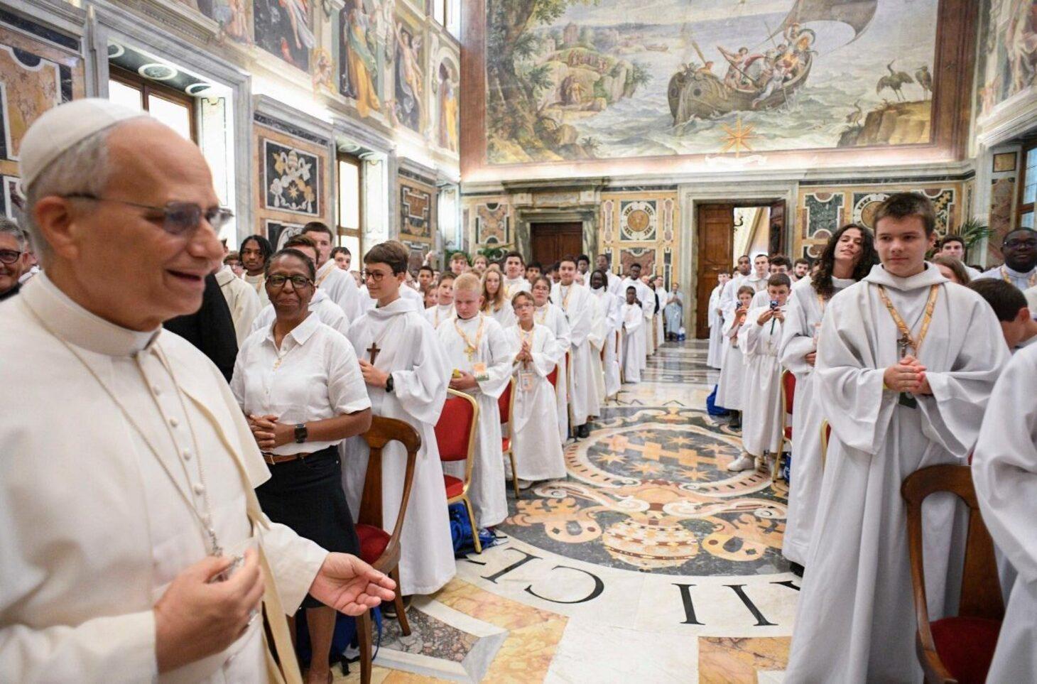 “A celebração da missa salva o mundo hoje”, afirma Papa Leão