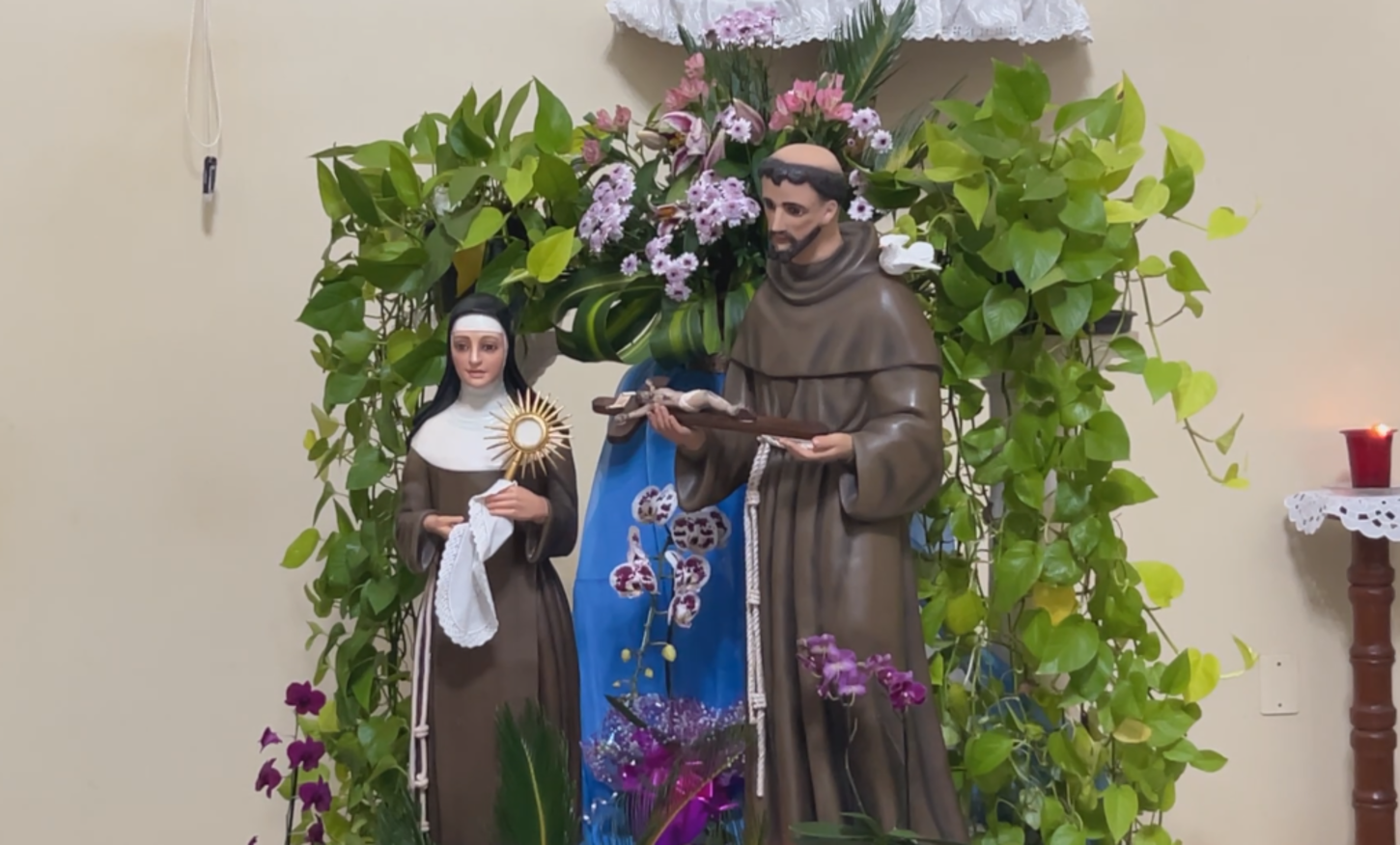 Mosteiro celebrou o Dia de Santa Clara com missa e devoção franciscana em Juína
