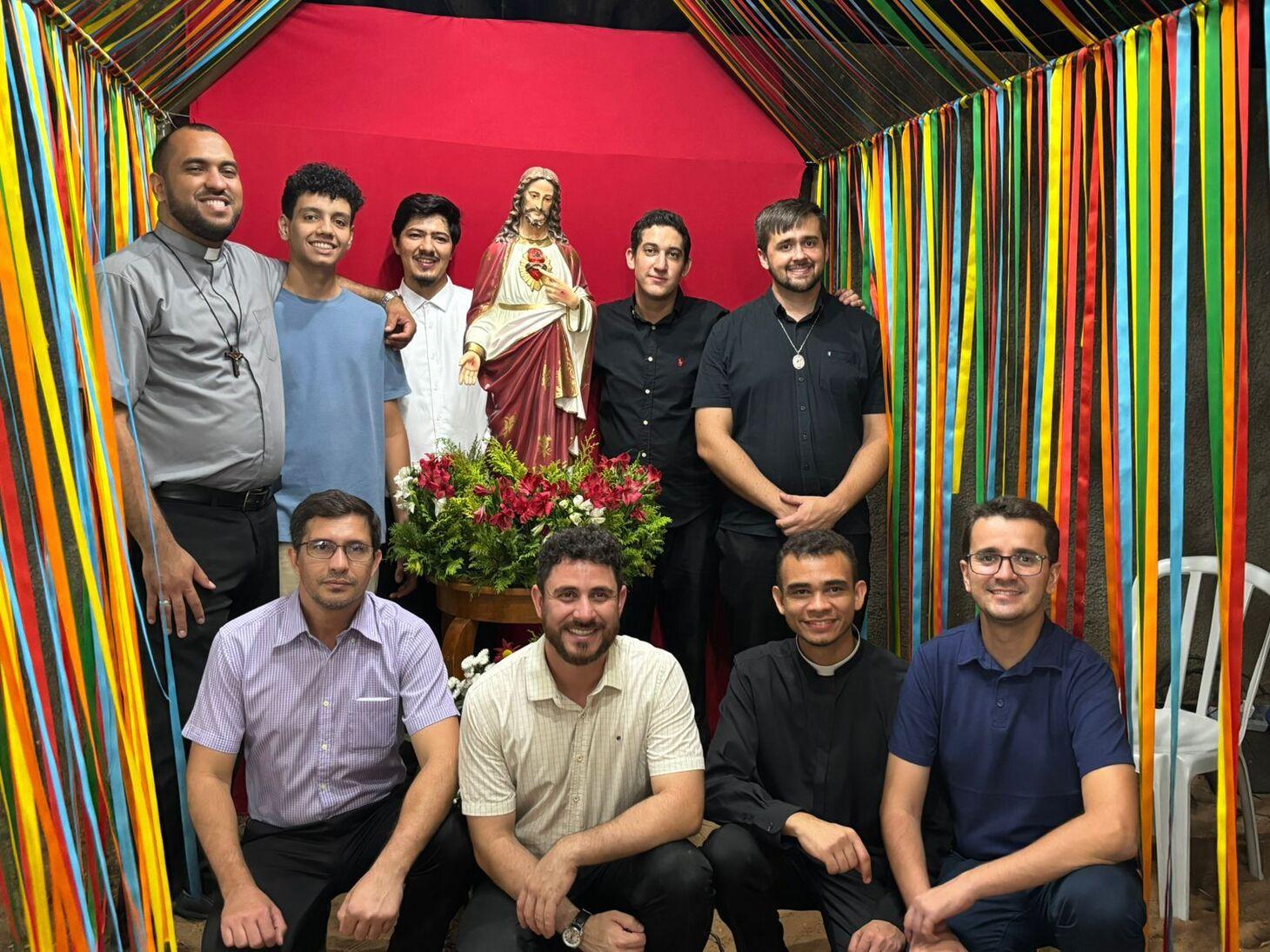 Festa do Seminário Sagrado Coração de Jesus reúne Comunidade e promove Show de Prêmios em Várzea Grande