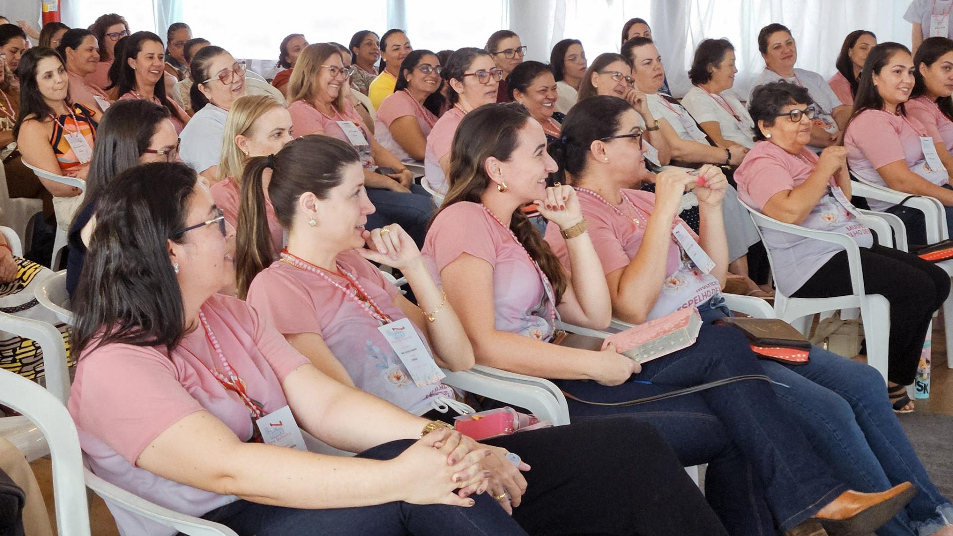 Mais de 200 mulheres participam da segunda edição do Retiro das Mulheres em Juína