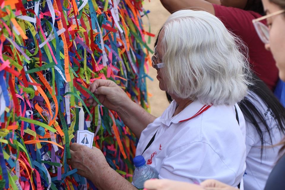 A devoção popular e grandes eventos de fé reúnem o povo católico e reforçam confiança na Igreja