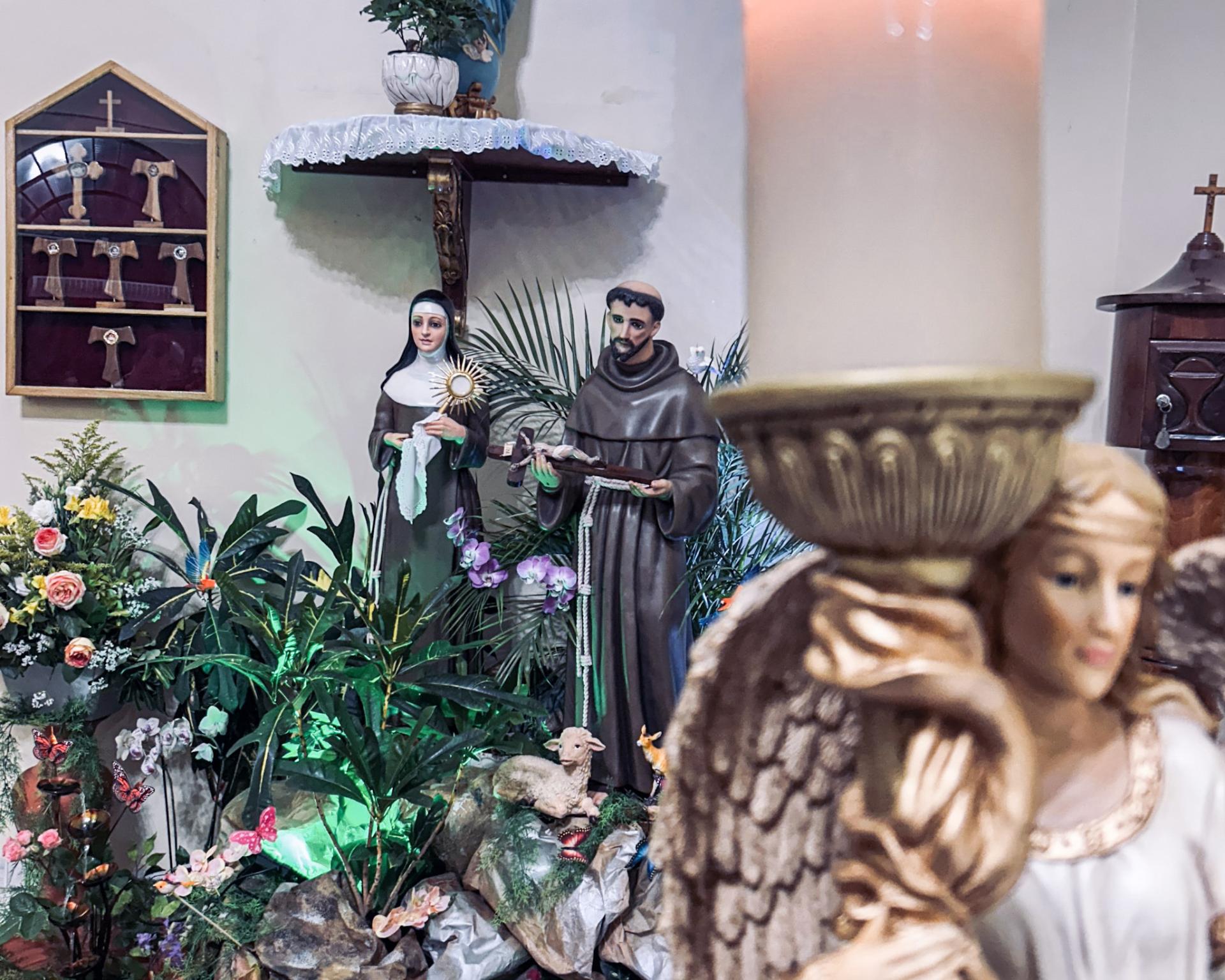 Mosteiro São Francisco e Santa Clara, celebra a Festa do Padroeiro e os 23 Anos em Juína