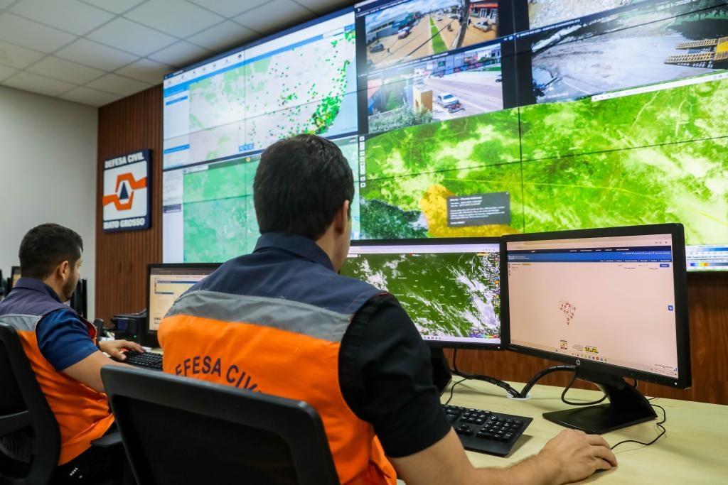 Governo de Mato Grosso monitora 40 municípios devido às chuvas intensas