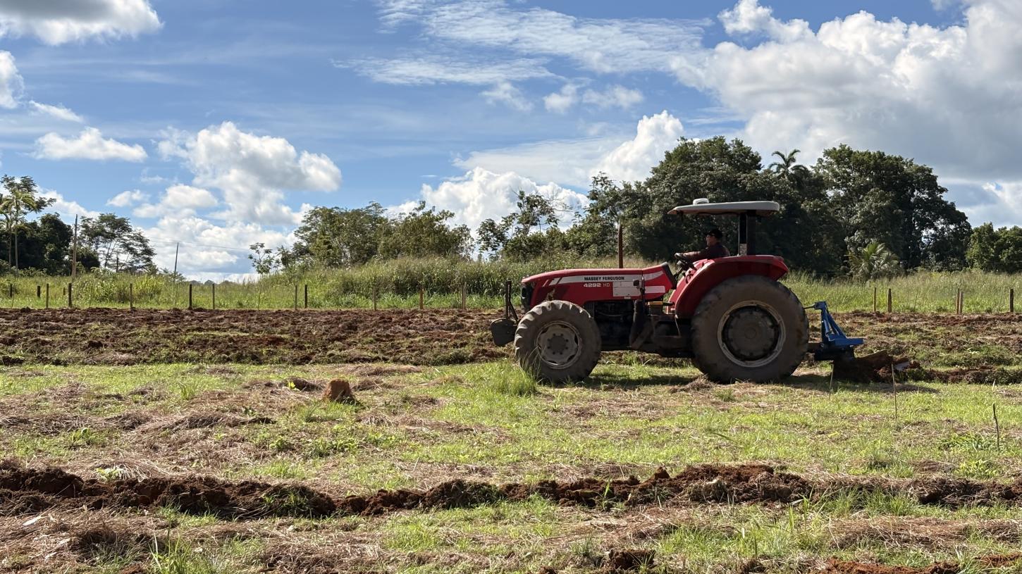 Juína amplia apoio à agricultura familiar com serviços de mecanização rural