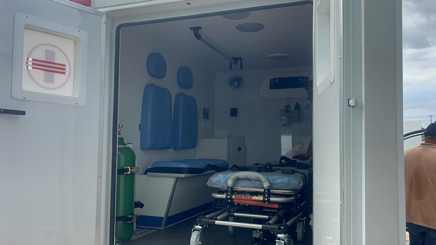 Prefeitura de Juína reforça transporte de pacientes com nova ambulância para Terra Roxa