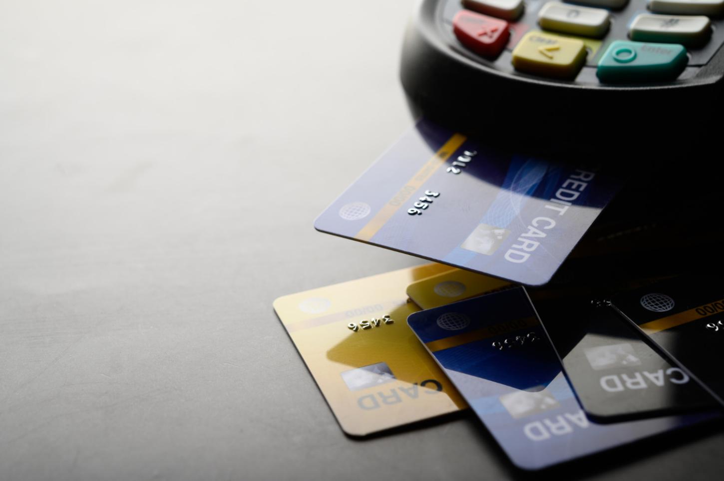 Mais de 20% das dívidas em Mato Grosso estão ligadas a bancos e cartões de crédito